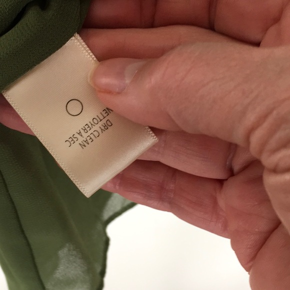 NWT Max Studio Olive Green Flowy Top - Picture 6 of 6